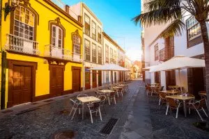 Imagem que ilustra a faixada de restaurantes a la carte