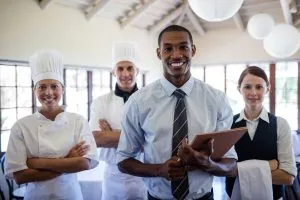 Imagem de ilustra uma equipe de trabalho de um restaurante