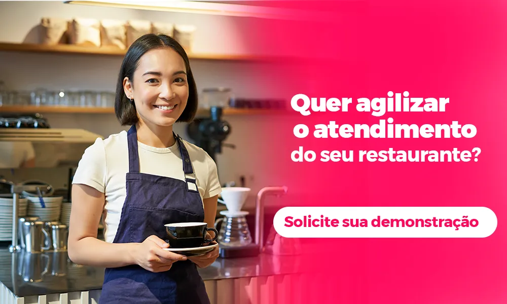 Atendente segurando uma xícara de café ao lado da frase "quer agilizar o atendimento do seu restaurante self-service? Solicite sua demonstração do sistema pdv integrado a balança"